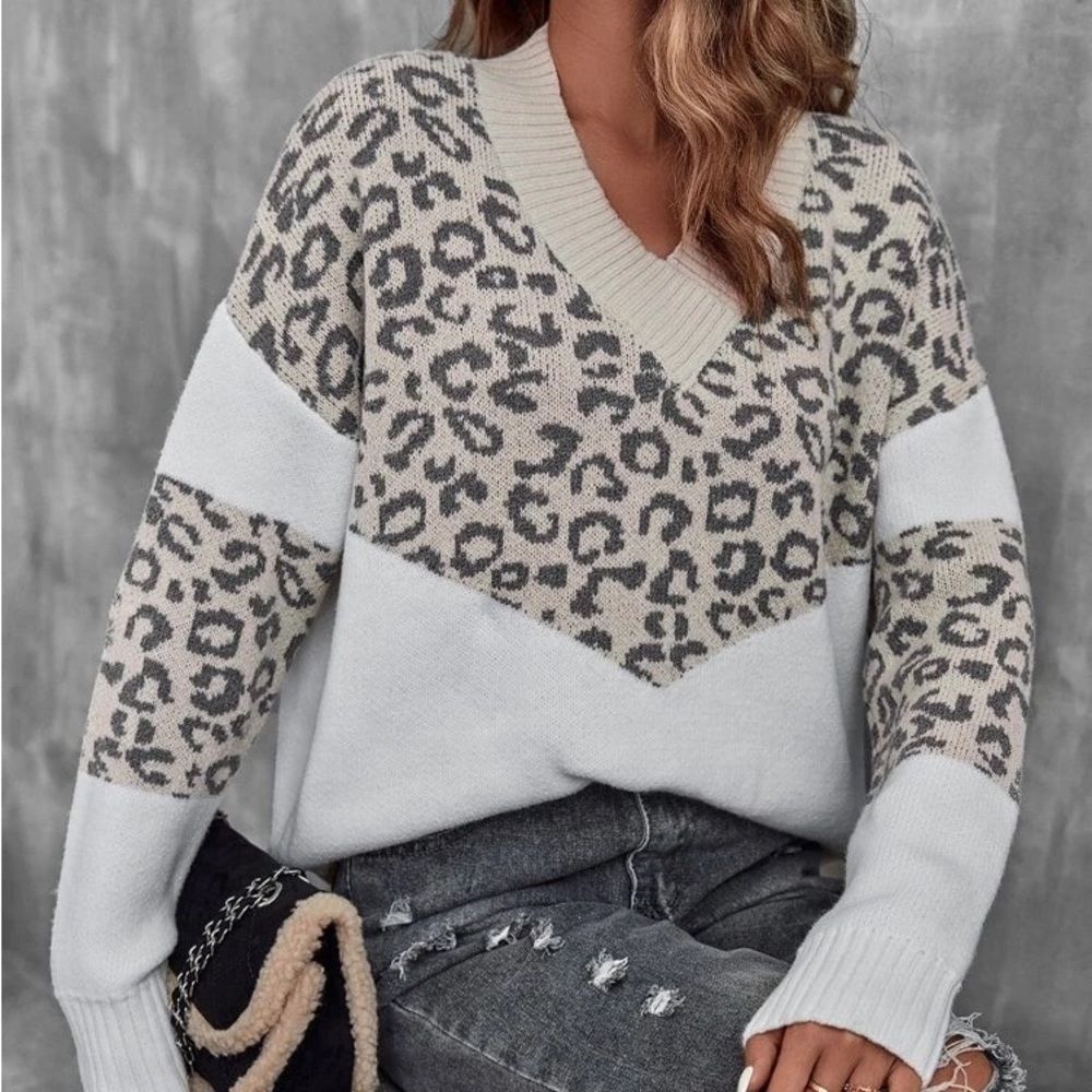 Trendy Sweater - Picture 4 of 7